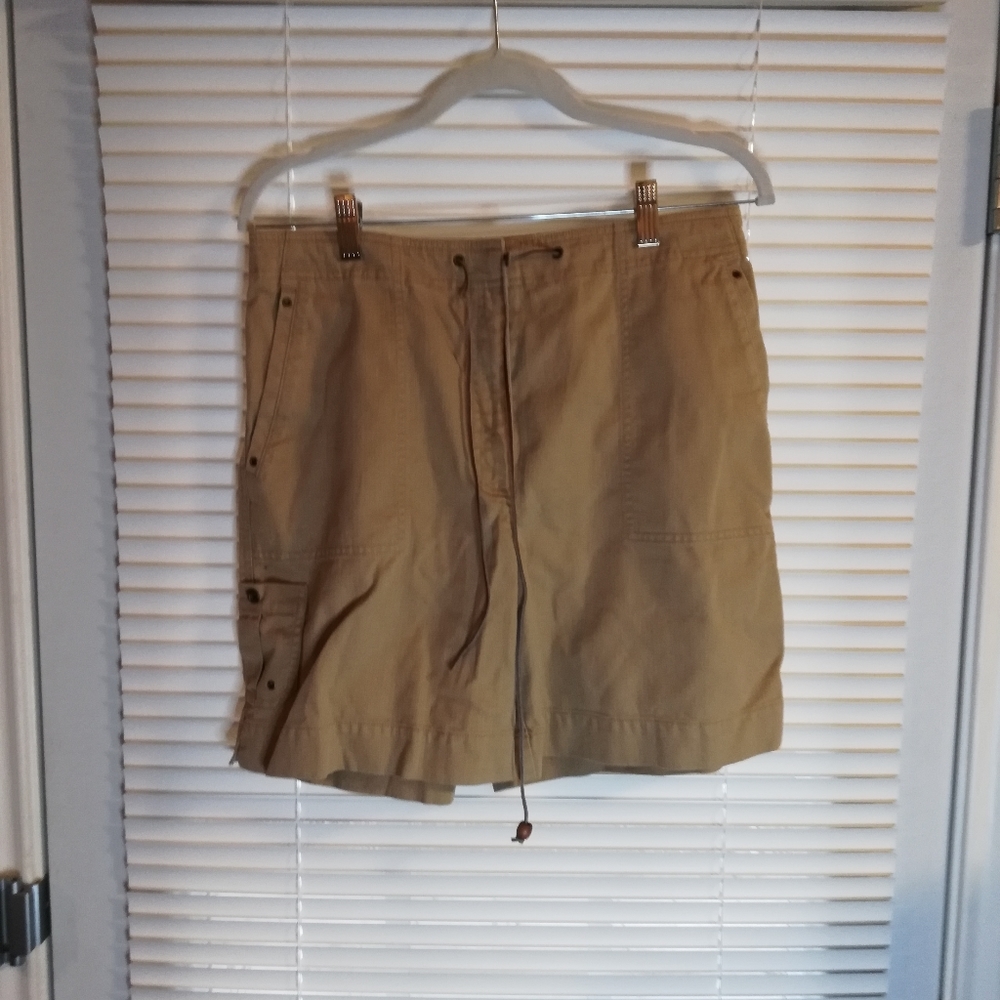 Lauren by Ralph Lauren size 8 shorts
